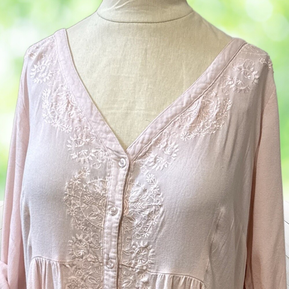 TORRID Dress Ballet Pink Embroidered Cottagecore Boho Roll Tab Button Up Plus 3X - Picture 2 of 12